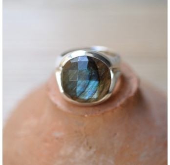 Grosse bague ronde argent pierre Labradorite facettée (vert)
