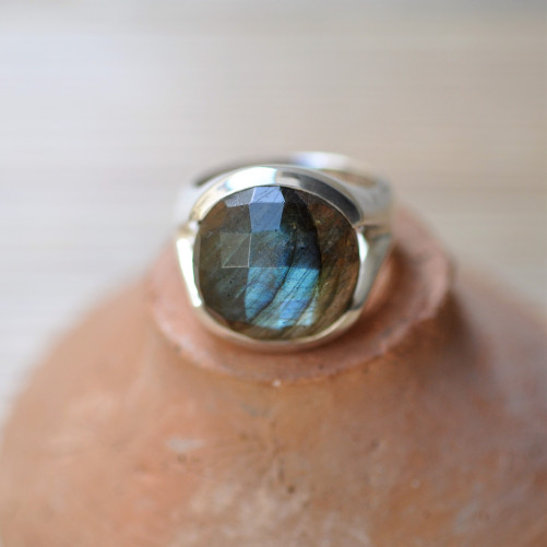 Grosse bague ronde argent pierre Labradorite facettée (vert)