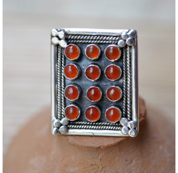 Bague rectangulaire argent 12 pierres en Cornaline T53