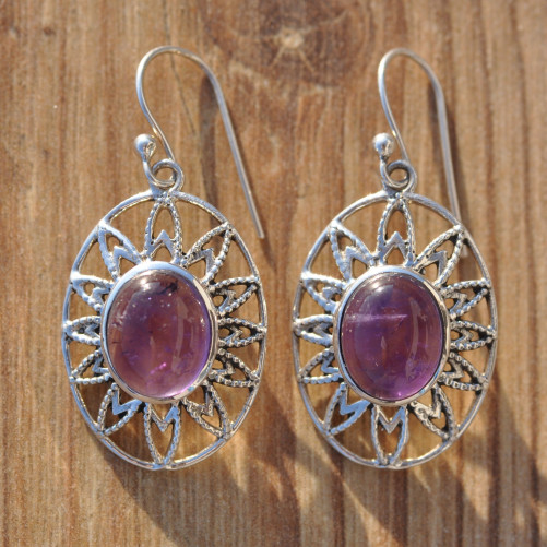 Boucles d'oreilles argent ciselé avec une pierre en améthyste