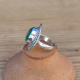 Bague ovale en argent ciselé et pierre Agate verte facettée (vert) T51