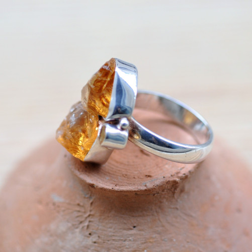 Grosse bague argent 4 pierres en Citrine brute et facettées (jaune) T59
