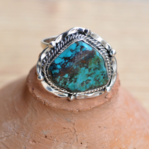 Bague argent martelé pierre en Turquoise du Tibet et corail T58