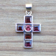 Petit pendentif croix argent 925 pierres Grenat à facettes