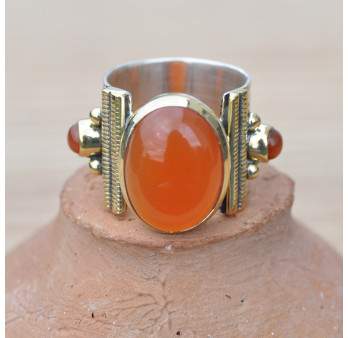 Bague anneau large pierre ovale cabochon en Cornaline (orange)