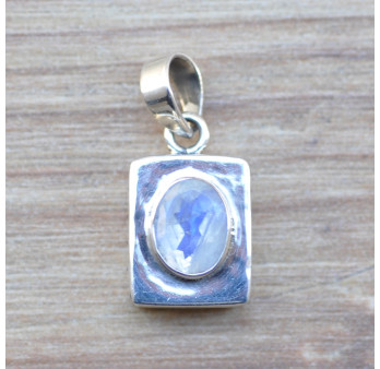 Petit pendentif coffre Pierre de lune facettes et argent (blanc)