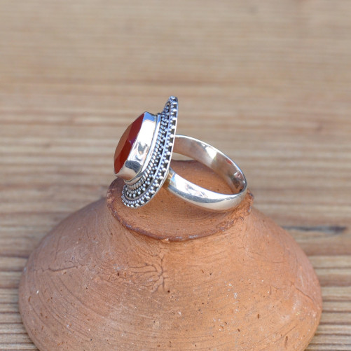 Bague goutte en argent ciselé et pierre Cornaline facettée (orange) T50/53