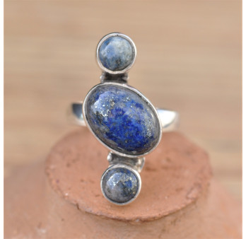 Bague en argent 3 pierres alignées en Lapis lazuli T54