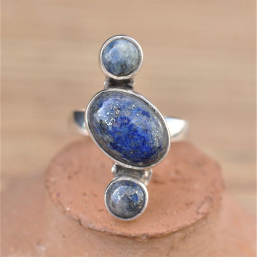 Bague en argent 3 pierres alignées en Lapis lazuli T54