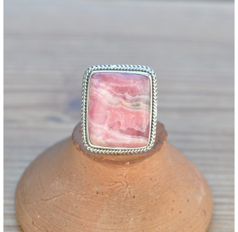 Belle bague rectangulaire en argent tressé et pierre Rhodochrosite (rose)