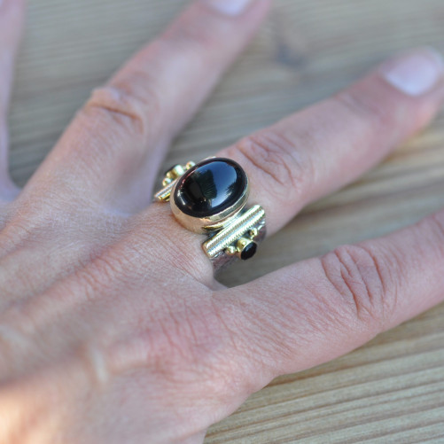 Bague anneau large argent et laiton pierre en onyx (noir) T56