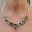 Collier plastron argent avec 44 pierres en OEIL DE TIGRE tourmaline noire quartz fumé et citrine (brun) (jaune)