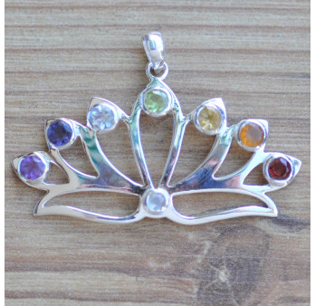 Pendentif lotus argent 7 chakras 7 pierres naturelles