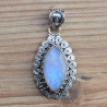 Gros pendentif marquise Pierre de lune facettée et argent travaillé (blanc)