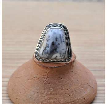 Bague asymétrique en argent ciselé et pierre naturelle Agate dendrite (blanc)