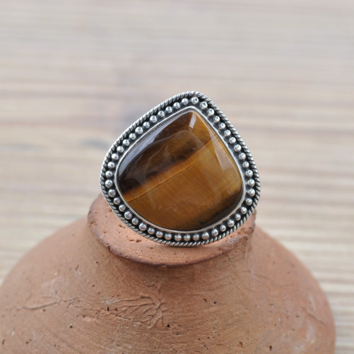 Bague goutte en pierre naturelle Oeil de tigre et argent ciselé T54