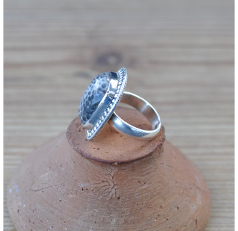 Bague rectangle en Corail fossilisé et argent ciselé T50