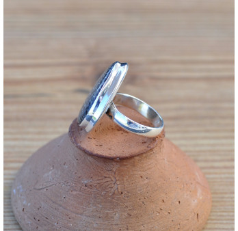 Bague goutte en Corail tigré et monture en argent T54