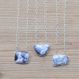 Collier chaîne argent et pendentif rectangulaire en AGATE DENDRITE (blanc)