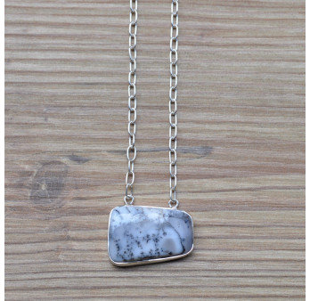 Collier chaîne argent et pendentif en AGATE DENDRITE (blanc)