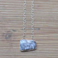 Collier chaîne argent et pendentif en AGATE DENDRITE (blanc)