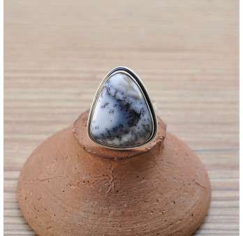 Bague triangulaire en pierre naturelle Agate dendrite et argent (blanc)