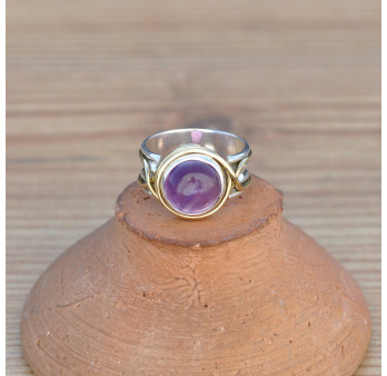 Bague argent avec dorure et pierre ronde en Améthyste (violet)