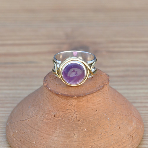 Bague argent avec dorure et pierre ronde en Améthyste (violet)