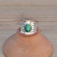 Anneau large martelé en argent liserés cuivre et pierre Malachite ovale T59