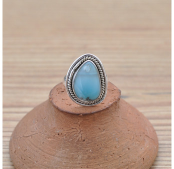 Petite bague asymétrique en pierre Larimar et argent strié T52