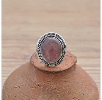 Petite bague ovale argent strié et pierre Quartz strawberry T50