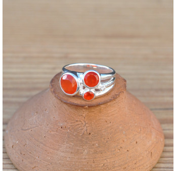 Bague 3 pierres rondes Cornaline facettées et argent