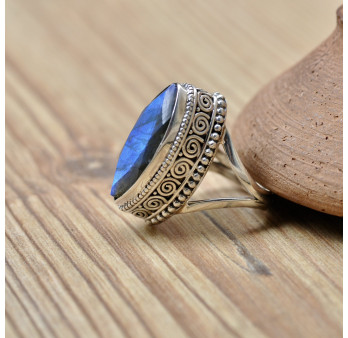 Bague argent volume navette et pierre Labradorite navette T55