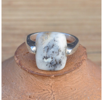 Bague pierre rectangulaire en Agate dendrite sur anneau massif argent (blanc)