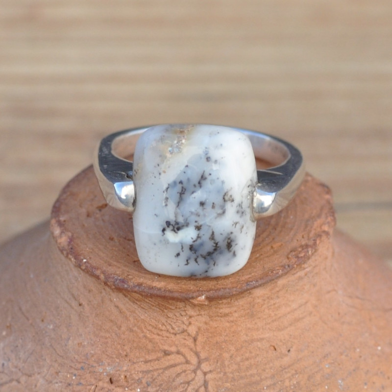 Bague pierre rectangulaire en Agate dendrite sur anneau massif argent (blanc) T56