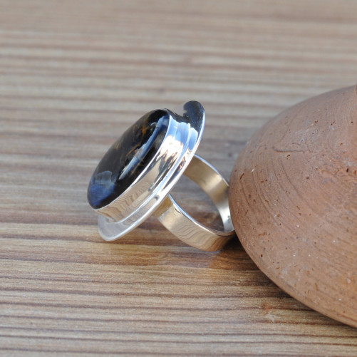 Belle bague ovale argent plat et pierre naturelle PIETERSITE (bleu) T54