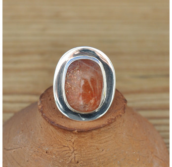 Bague rectangle en argent plat et Pierre de soleil T49