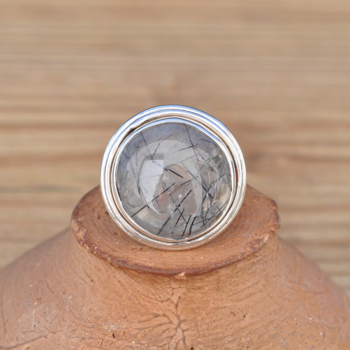 Bague ronde monture en argent double et Quartz tourmaline T50