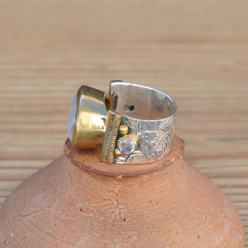 Bague anneau large argent pierre de lune ovale facettée T55