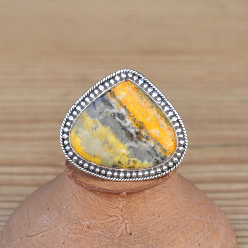 Belle bague goutte large en argent plat et Jaspe bourdon (jaune) T57 Belle bague goutte large en argent plat et Jaspe bourdon (jaune) T57