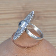 Bague ronde argent ciselé avec une pierre Jaspe dalmatien T57
