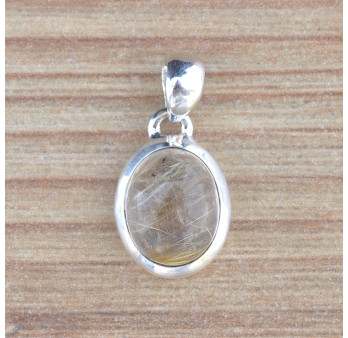 Petit pendentif ovale en pierre Quartz rutile bombée sertie d'argent
