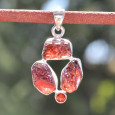 Pendentif argent 4 pierres brutes en grenat Pendentif argent 4 pierres brutes en grenat