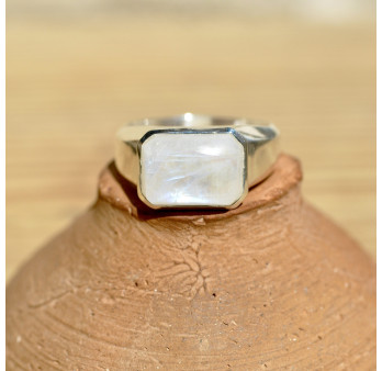 Bague chevalière mixte argent et pierre de lune rectangulaire cabochon (blanc)