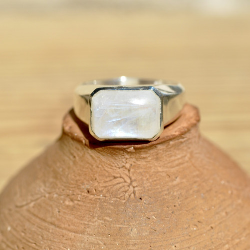 Bague chevalière mixte argent et pierre de lune rectangulaire cabochon (blanc)
