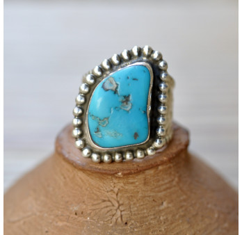 Bague chevalière mixte argent ciselé et Turquoise T58