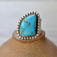 Bague chevalière mixte argent ciselé et Turquoise T58