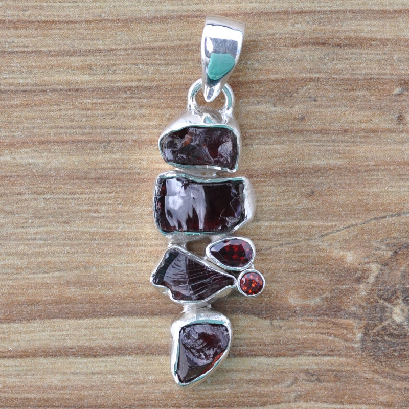 Pendentif argent 6 pierres en grenat