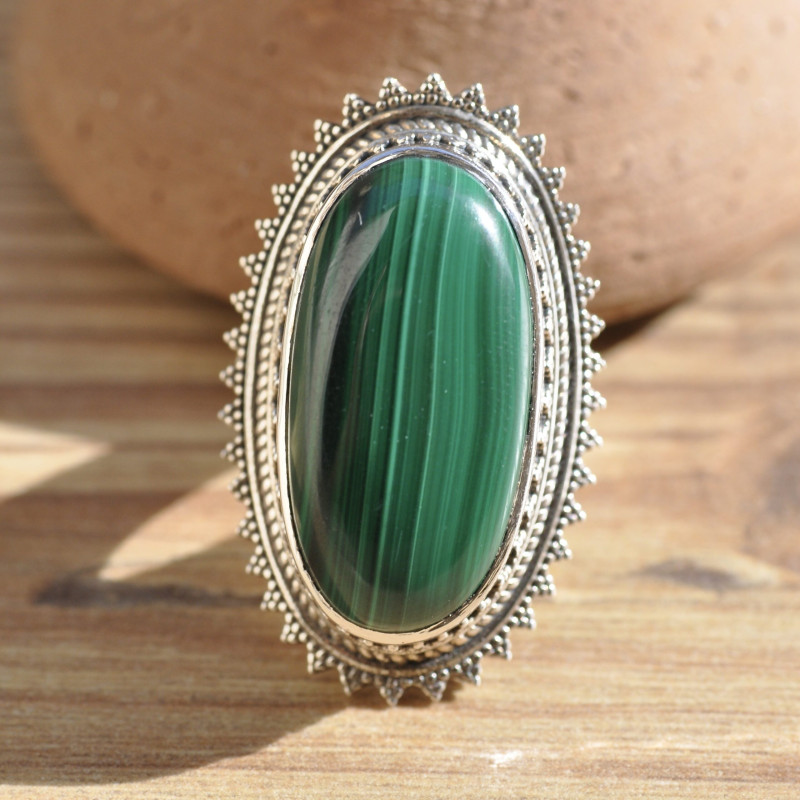 Bague ethnique massive en argent et pierre ovale Malachite T54 Bague ethnique massive en argent et pierre ovale Malachite T54