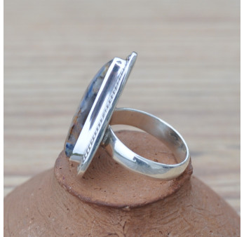Bague triangle argent travaillé et pierre PIETERSITE (bleu) T56